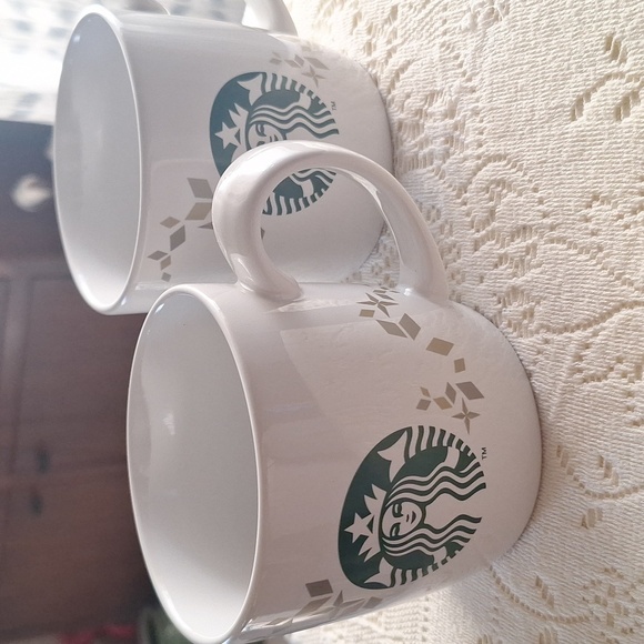 Set of 2 STARBUCKS Coffee Mug 2013 HOLIDAY COLLECTION COFFEE CUPS - Picture 1 of 7